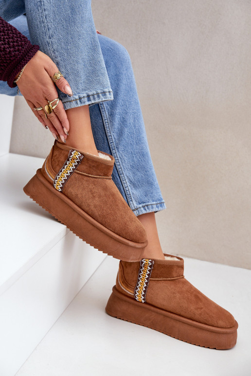 Schneestiefel mit einer Plattform mit Schriften braune Farbe Udra