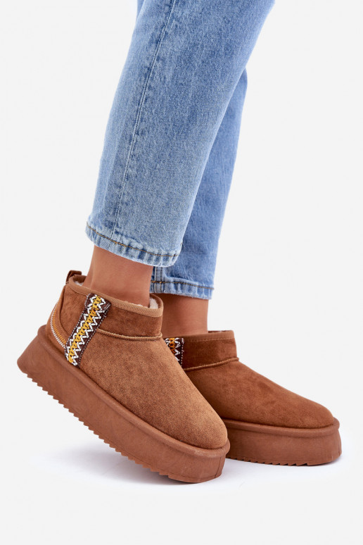 Schneestiefel mit einer Plattform mit Schriften braune Farbe Udra