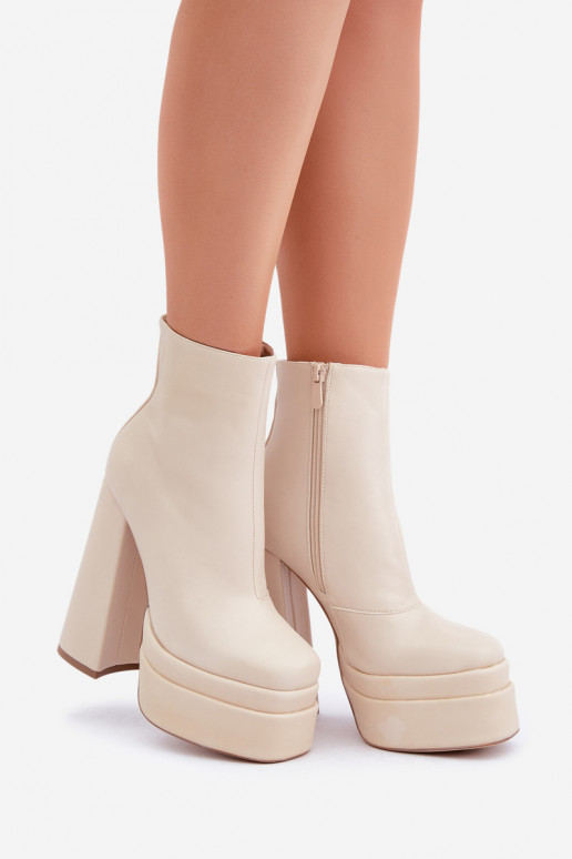 Stiefel mit einer Plattform I Aufzeichnen sich Zuarm laufen elfenbeinfarbe Selahra