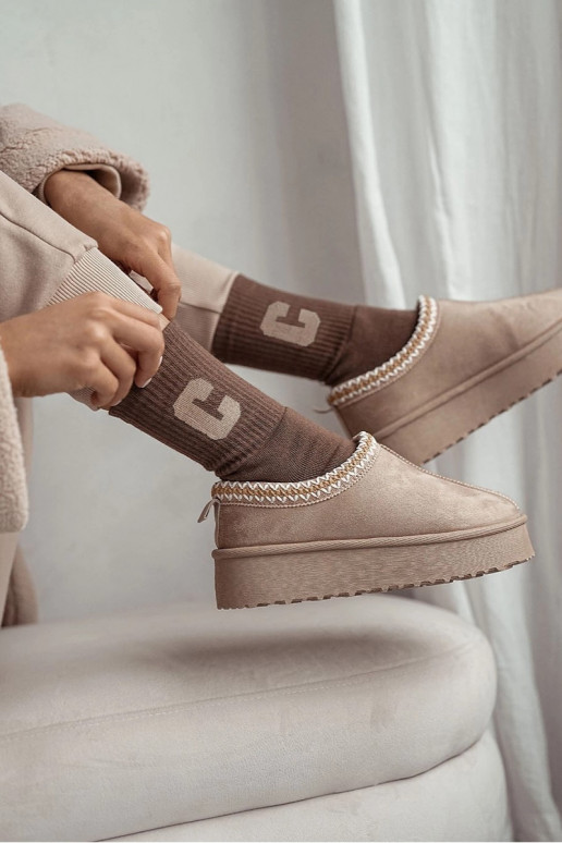 Socken Feminin Frotte Z Literą C braune Farbe