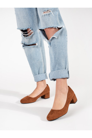 braune Farbe aus INildleder High Heels an der Ferse