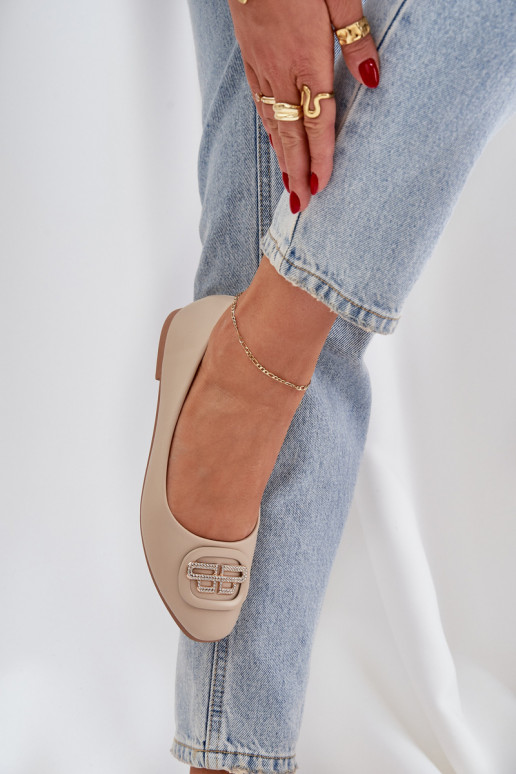 Ballerinas Auf flacher Sohle mit Ornamenten Beige Ainoria Ballerinas Auf flacher Sohle mit Ornamenten Beige Ainoria