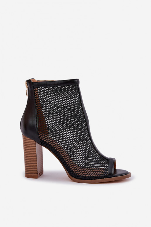 Sandalen mit Absätzen mit einem Stiefel schZuarze Farbe Taniffia