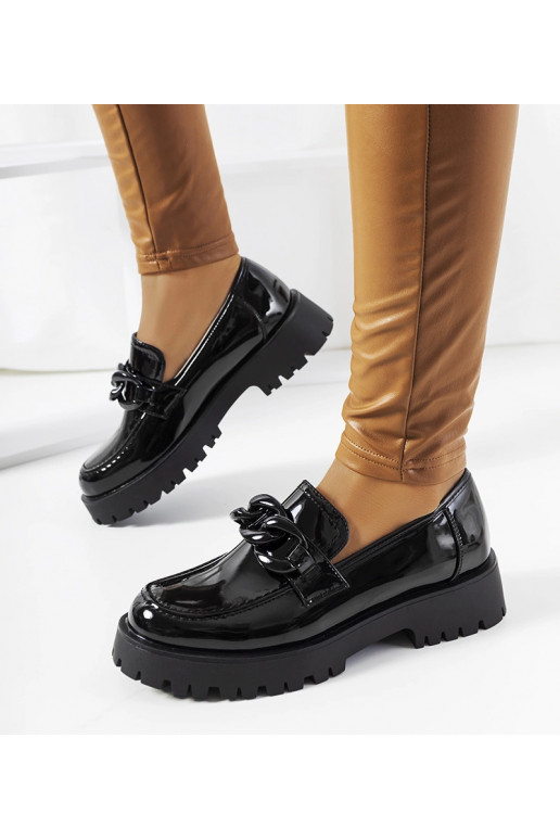Schwarze Lackschuhe mit dicker Sohle...