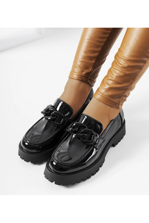 Schwarze Lackschuhe mit dicker Sohle...
