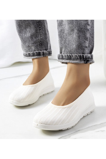 Beige Sneaker „Meeri“