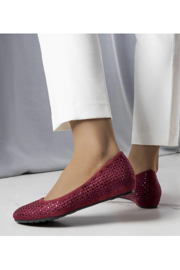 Burgunderrote Ballerinas mit bezogenem Keilabsatz Julie