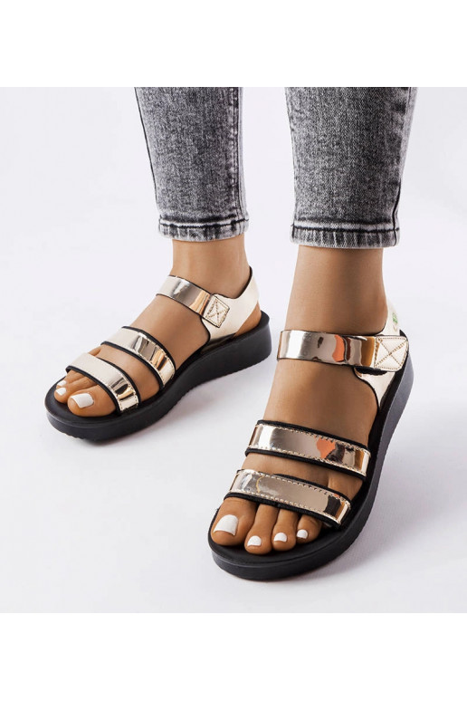 Brices – Sandalen aus goldenem Lackleder