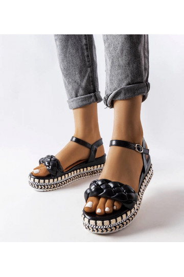 Schwarze Plateausandalen...