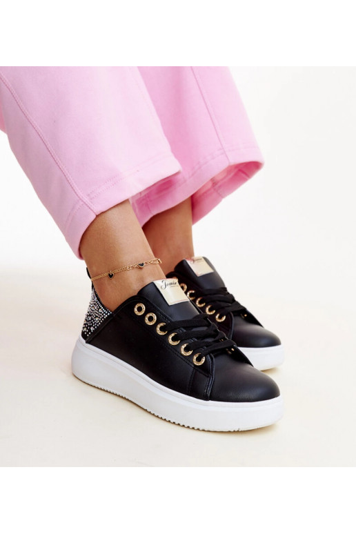 Schwarze Sneakers mit Zirkonen...