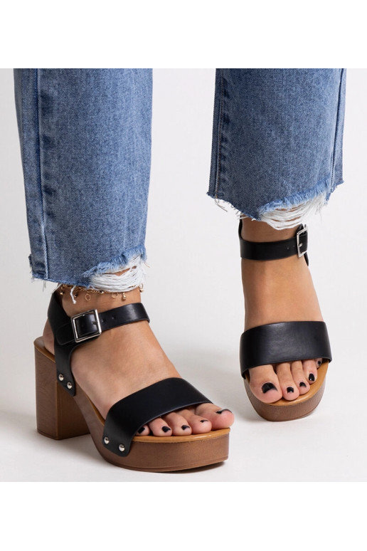 Schwarze Adilar-Sandalen mit klobigem...