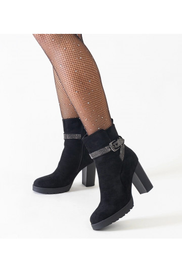 Schwarze Stiefeletten mit... 2