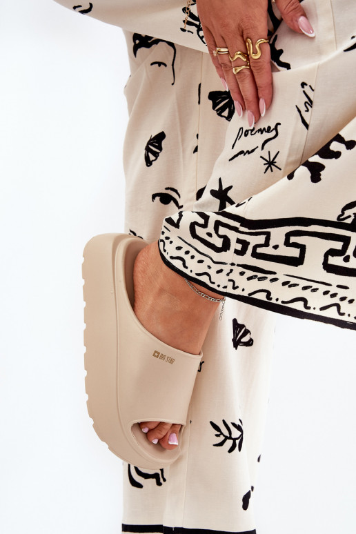 Leichte Hausschuhe Damenhausschuhe mit einer Plattform Big Star RR274A569 Beige