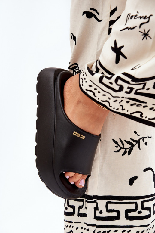 Leichte Hausschuhe Damenhausschuhe mit einer Plattform Big Star RR274A567 schZuarze Farbe