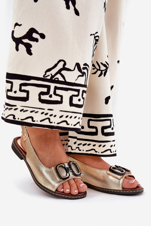 Flache Sandalen mit Ornamenten Eko Haut goldene Farbe Lilria Flache Sandalen mit Ornamenten Eko Haut goldene Farbe Lilria