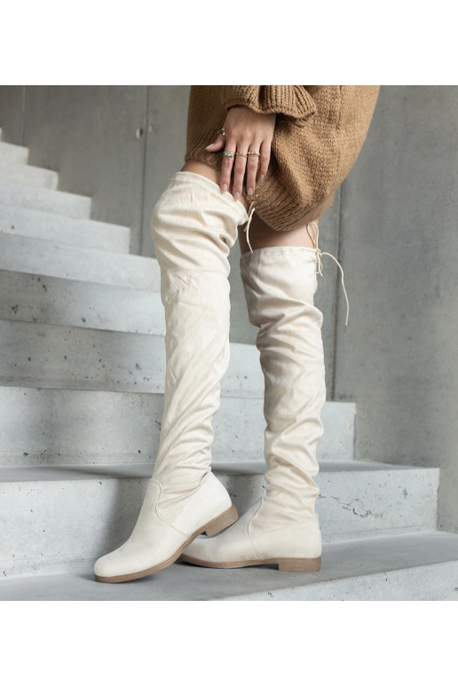 Beige lange Stiefel auf Plateau aus...