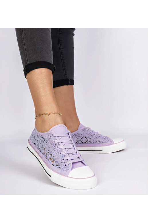 Violette durchbrochene...