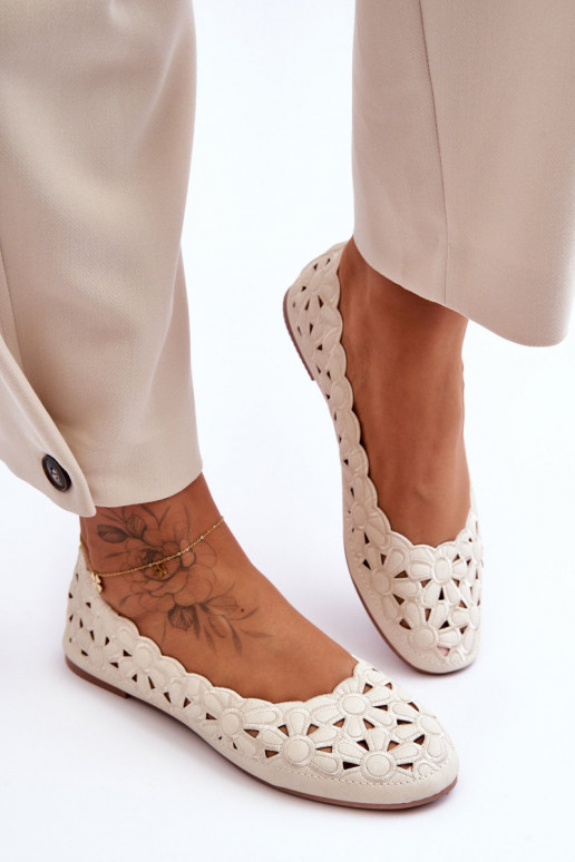 Glänzende durchbrochene Schuhe Beige Visionary Glänzende durchbrochene Schuhe Beige Visionary