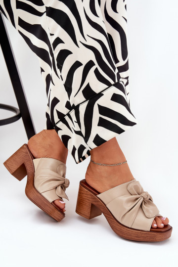 Damenhausschuhe mit Absätzen aus Öko-Leder Beige Kikilla