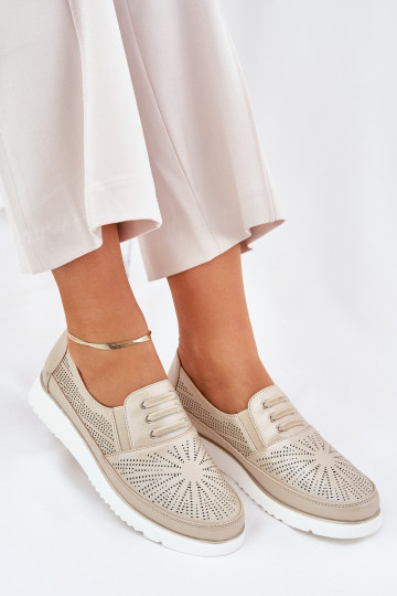 Schuhe Feminin Ein überzeugendes Stilvollll mit durchbrochenen Elementen goldene Farbe Azethia