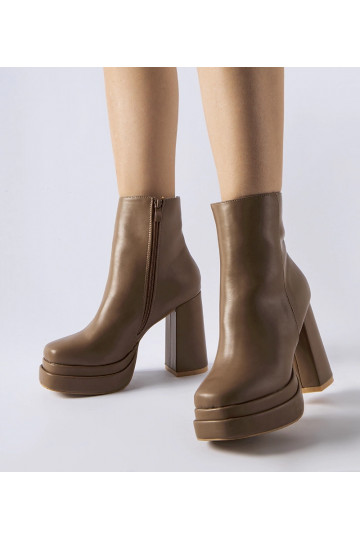 Braune Stiefeletten auf... 2